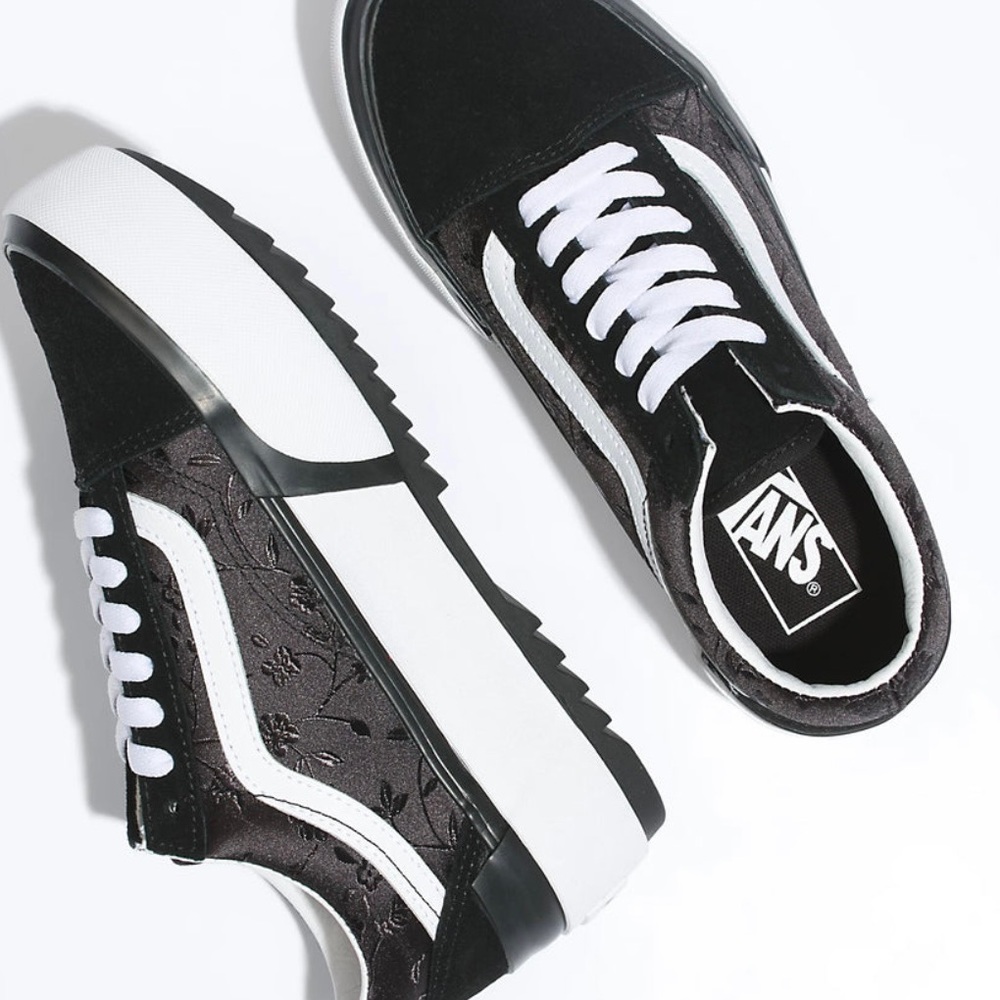 Vans Satin Floral Old Skool Stacked size 10.5 WOMENS